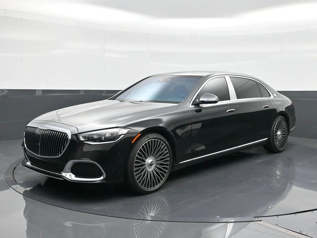 Used 2025  Mercedes-Benz Maybach S 580 image 1