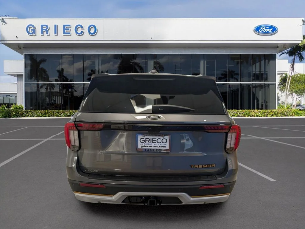 New 2026 Gray Ford Tremor image 4