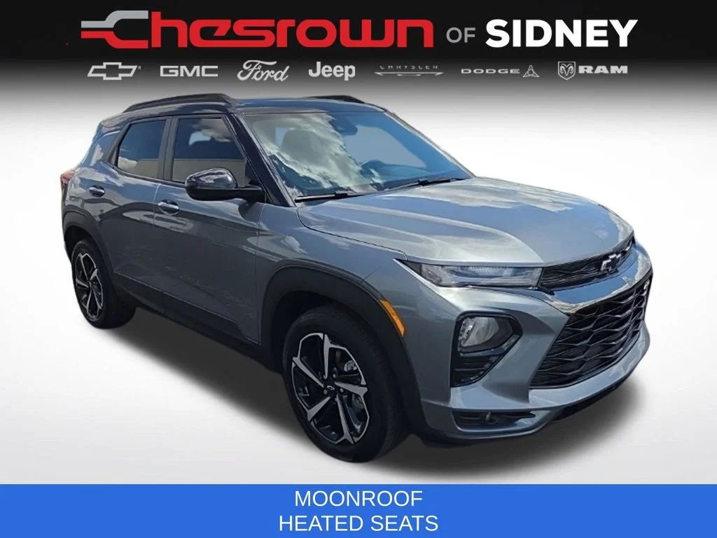 Used 2021 Gray Chevrolet RS image 3