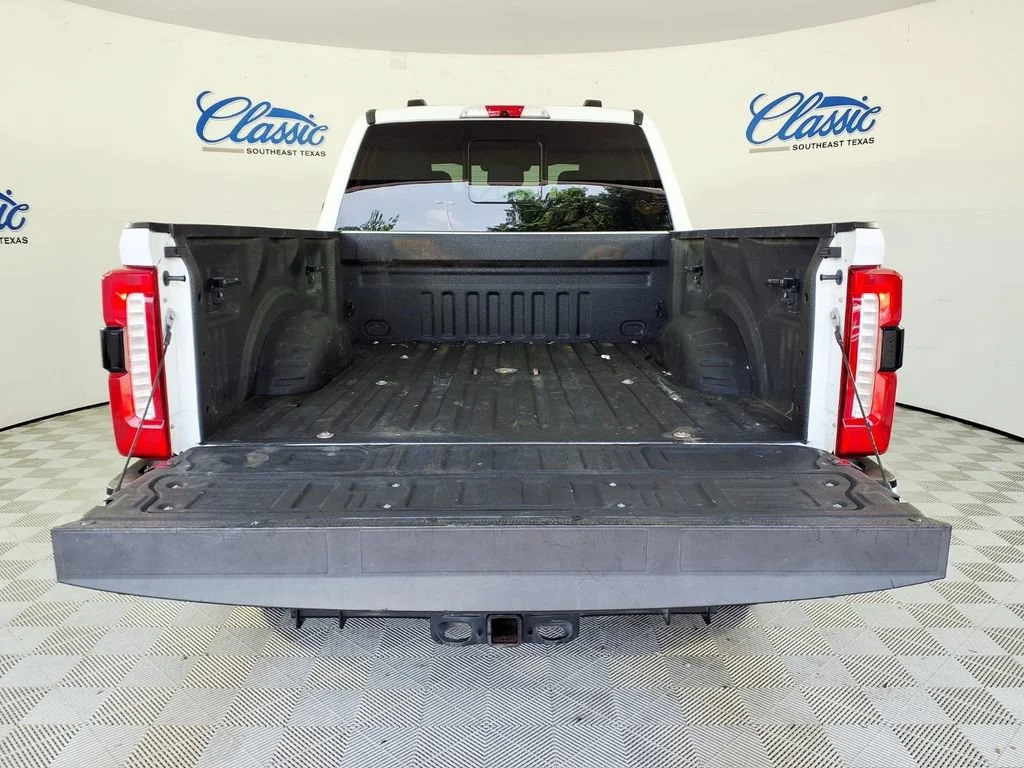 Used 2023 White Ford XL image 5