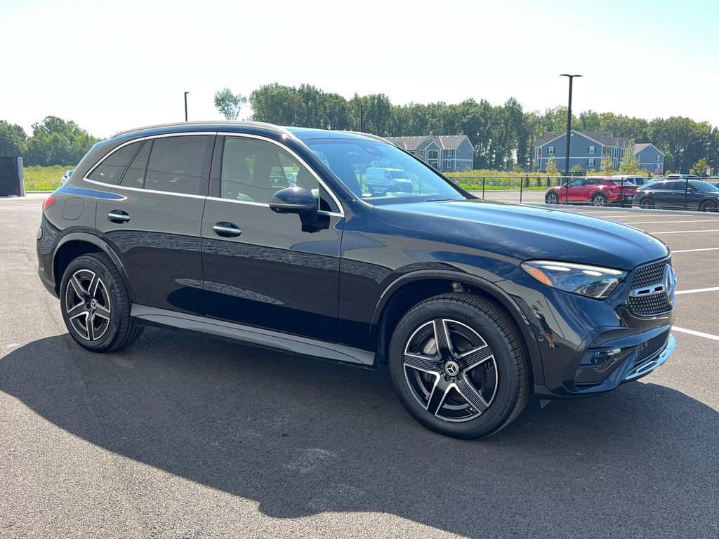Used 2023 Black Mercedes-Benz GLC 300 image 2