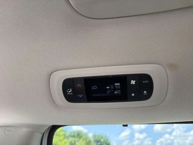 Used 2020 White Chrysler Touring image 18