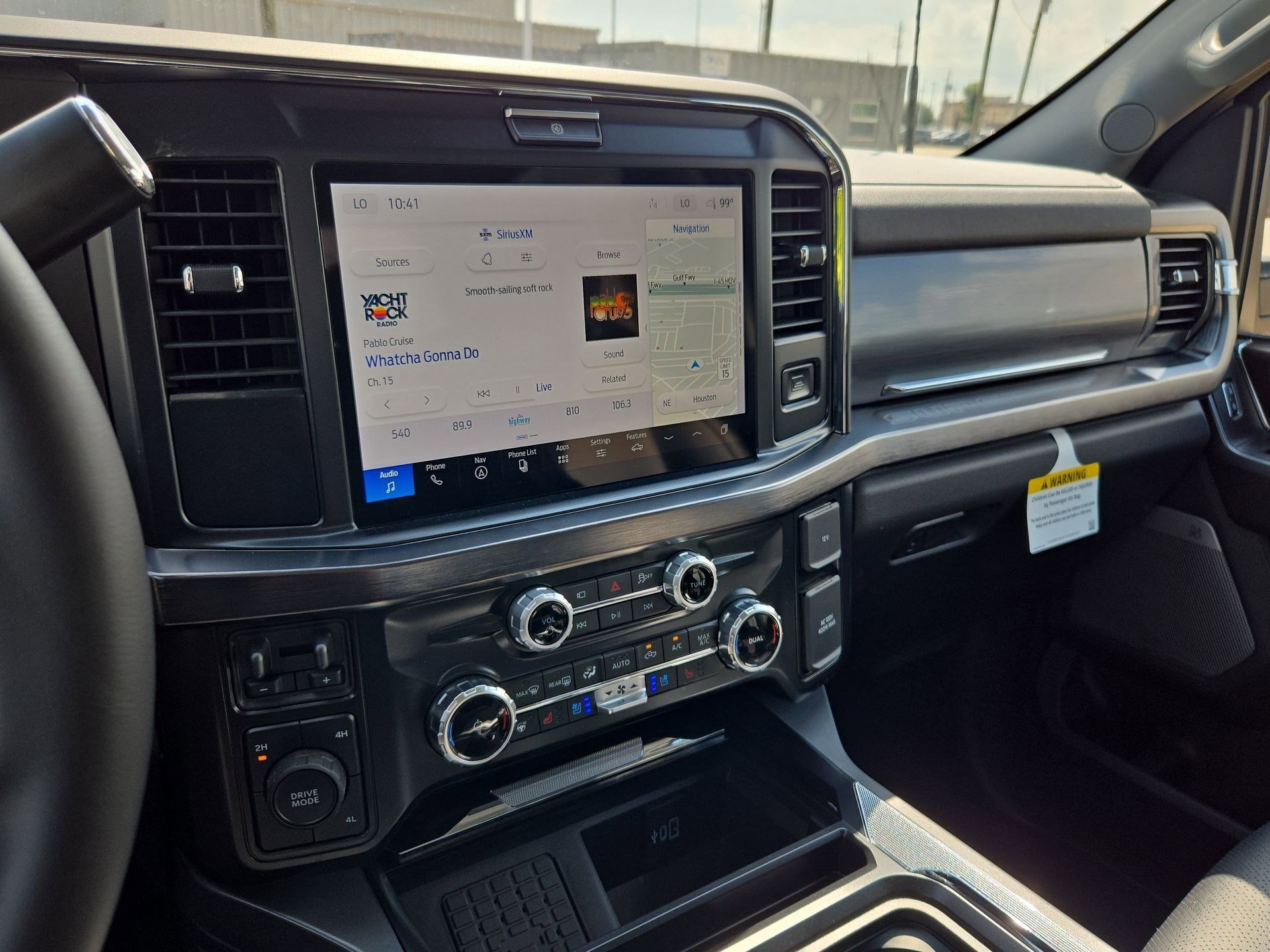 Used 2025 Oxford White Ford LARIAT image 22