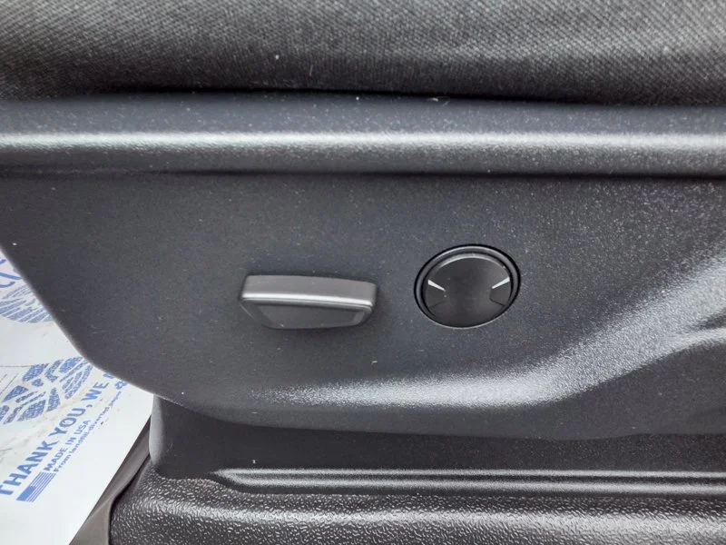 Used 2024 Brown Ford XLT image 31