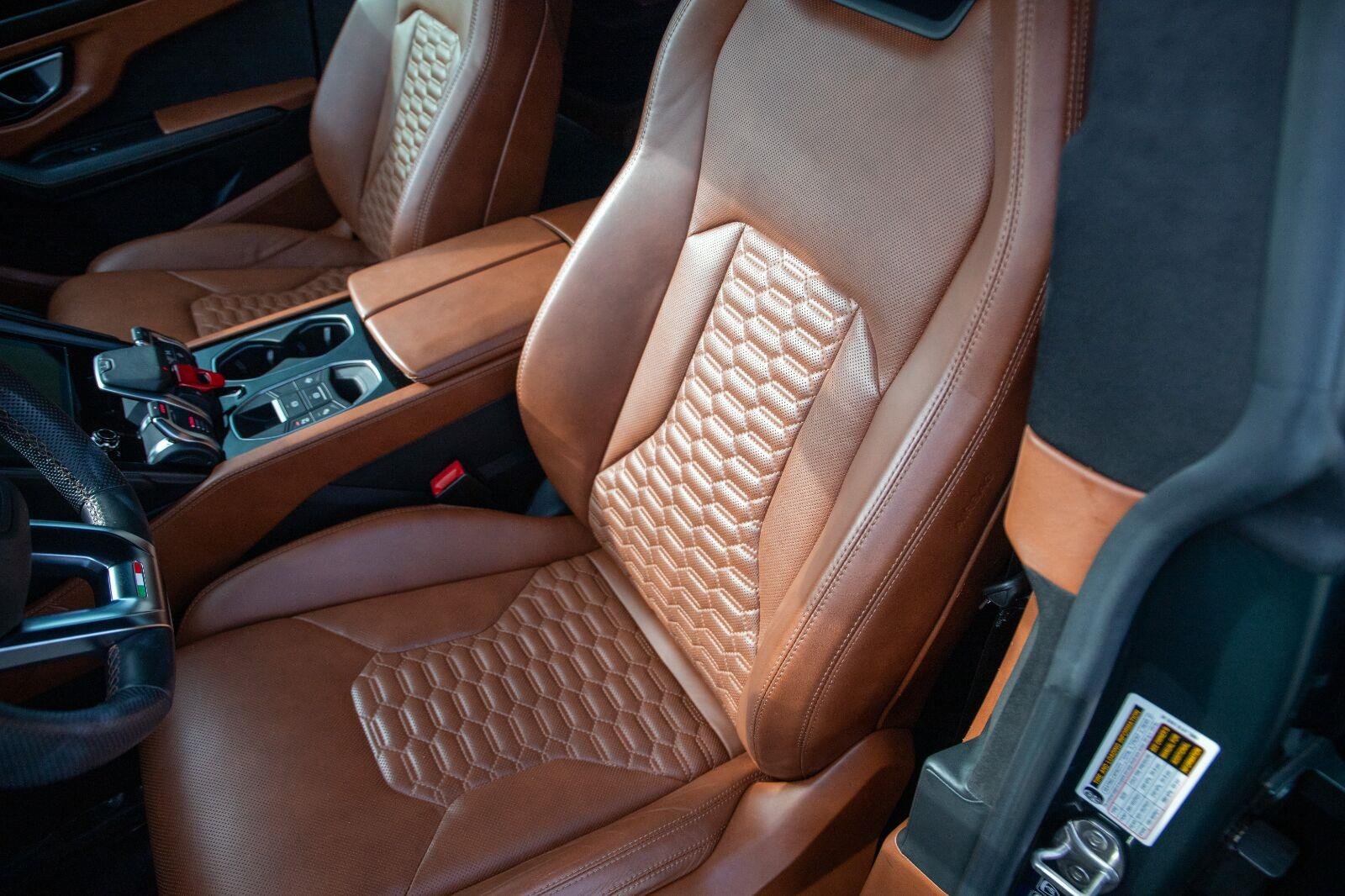 Used 2022 Verde Mantis Pearl Lamborghini Graphite Capsule image 7