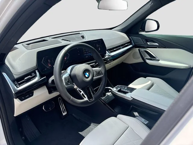 Used 2026 White BMW xDrive28i image 9