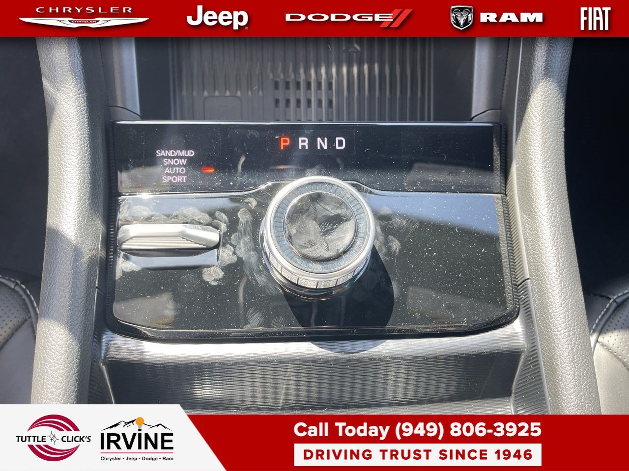 New 2027 Bright White Clear-Coat Paint Jeep Limited Reserve image 25