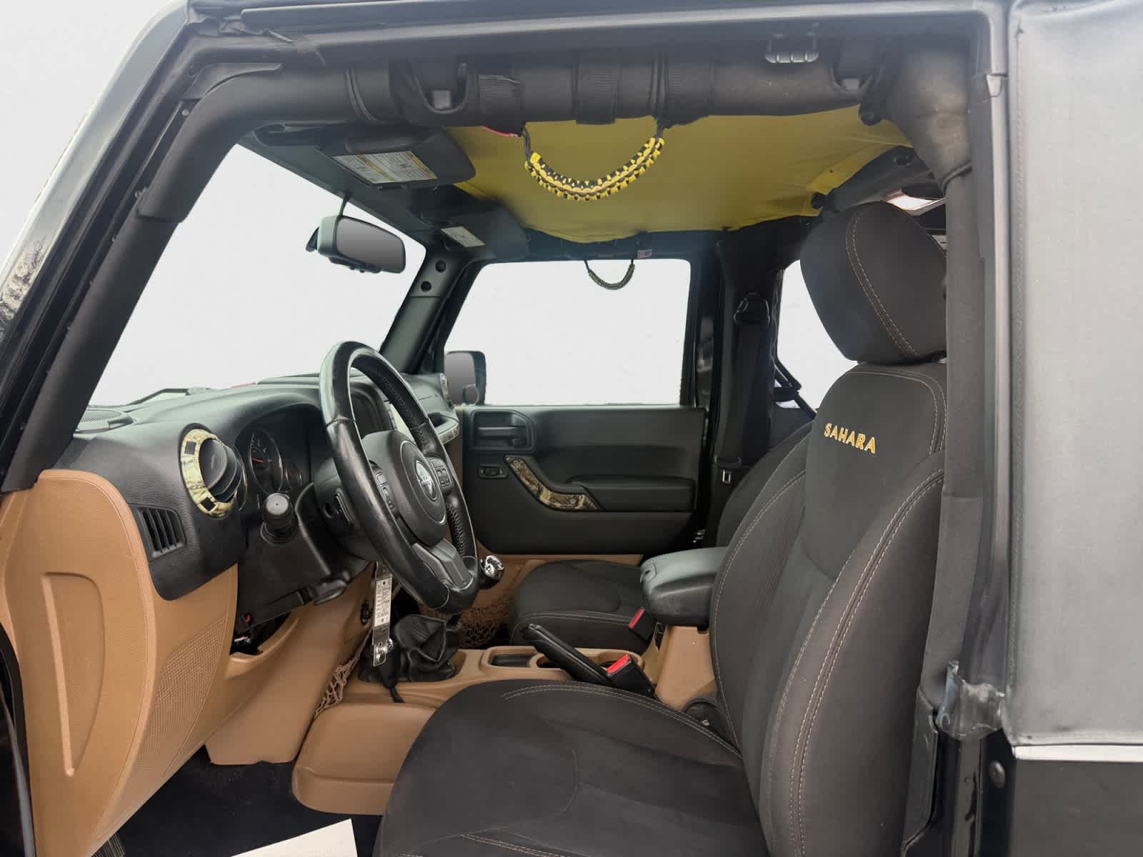 Used 2015 Black Clearcoat Jeep Sahara image 11