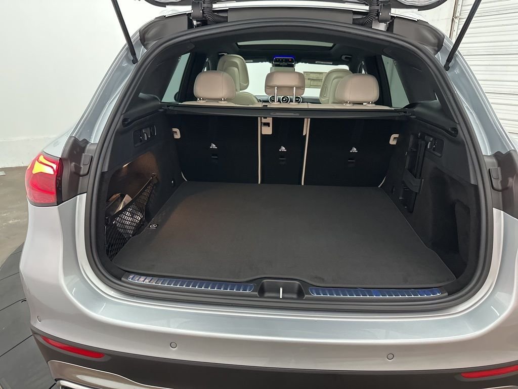 Used 2026 Silver Mercedes-Benz GLC 300 image 24
