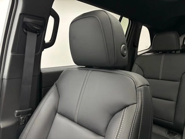 2026 GMC Acadia Elevation - Photo 47