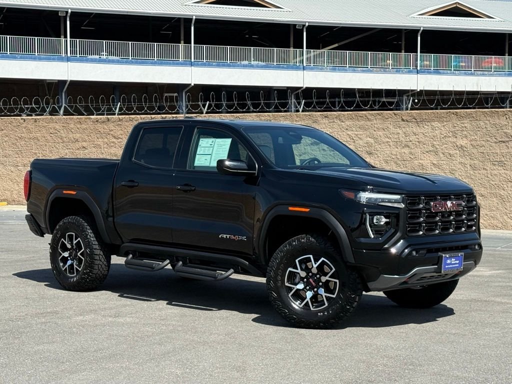2023 GMC Canyon 4WD AT4X Crew Cab Short Box's photo