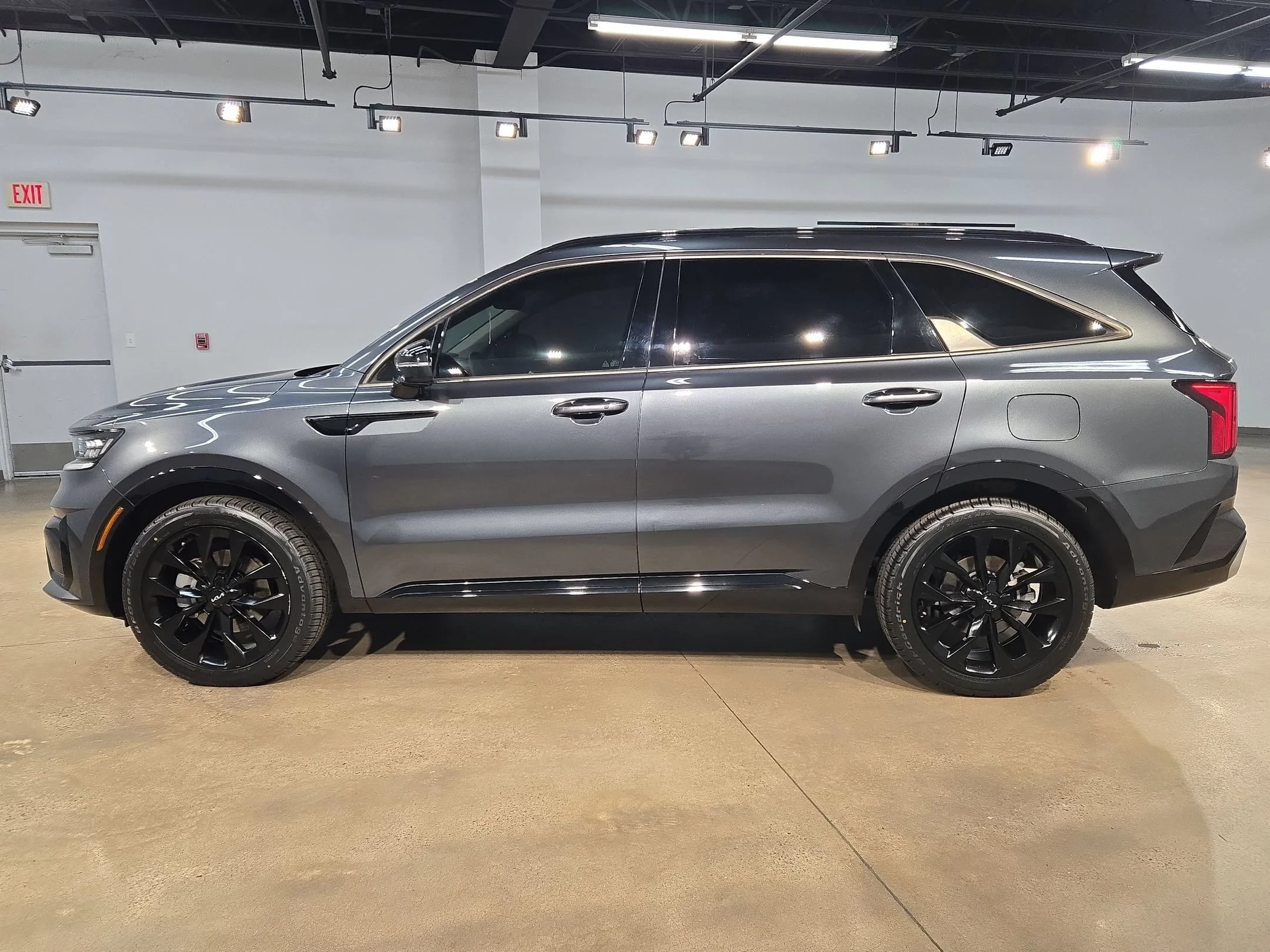 Used 2023 Gravity Grey Kia SX image 4