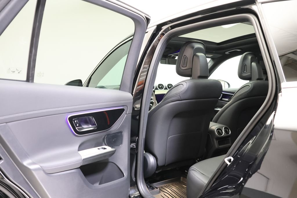 Certified Used 2026 Black Mercedes-Benz GLC 300 image 41