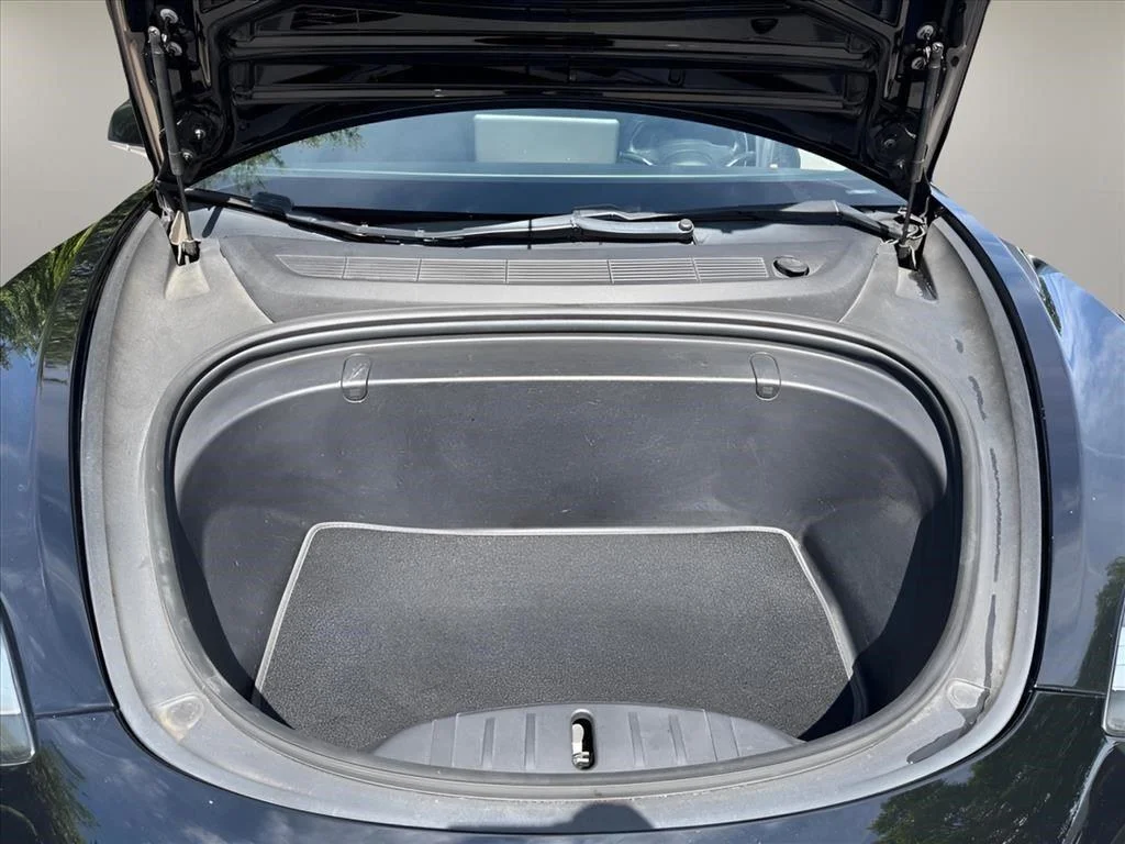 Used 2018 Solid Black Tesla Long Range Battery image 11