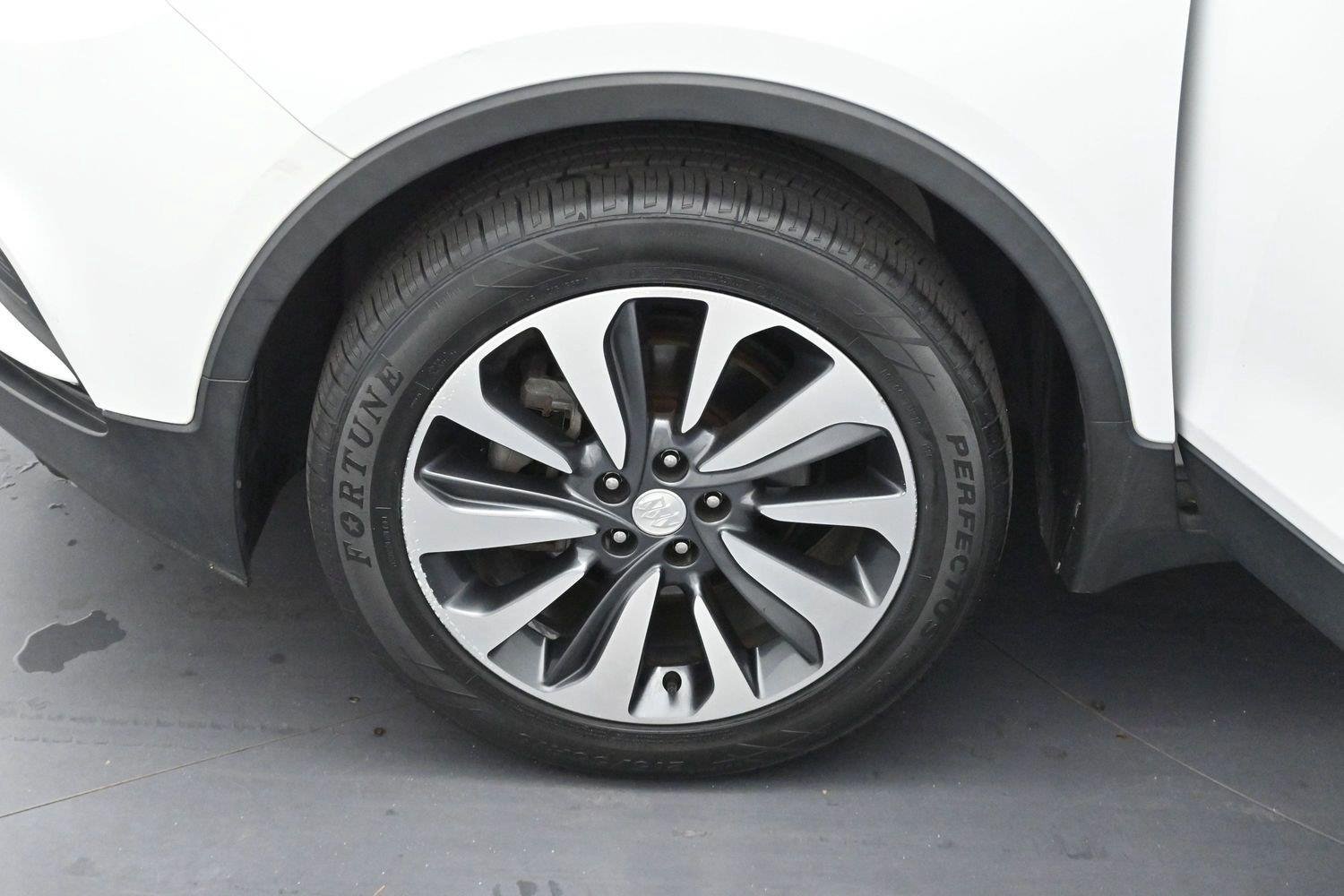 Used 2021 Summit White Buick Preferred image 28