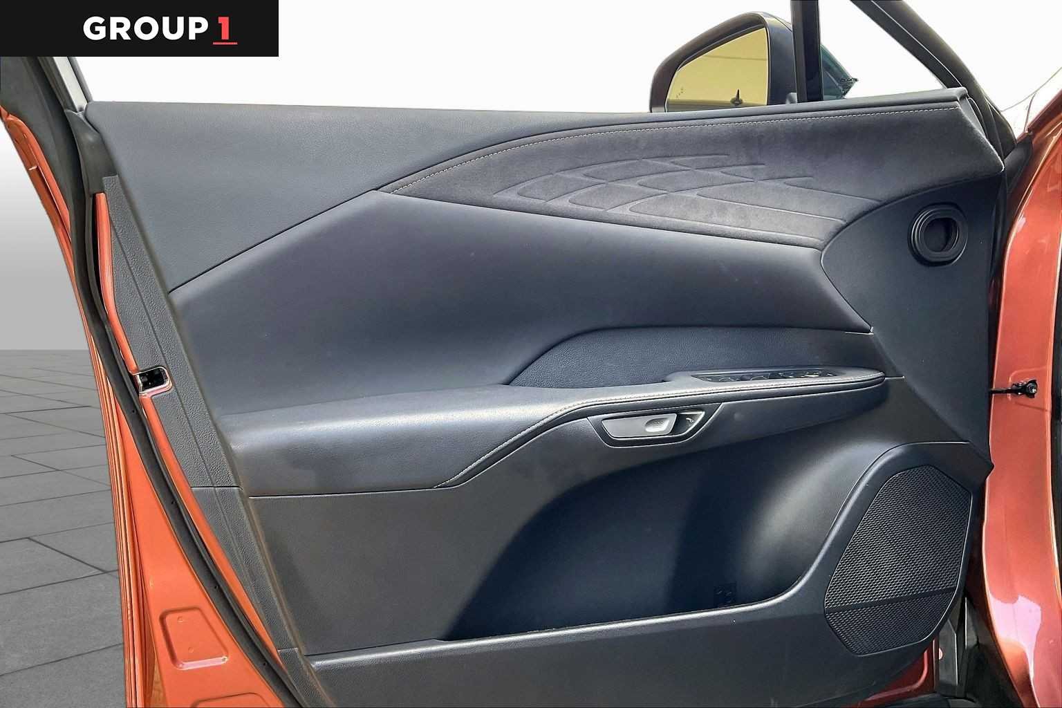 Used 2024 Copper Crest Lexus F SPORT Handling image 19