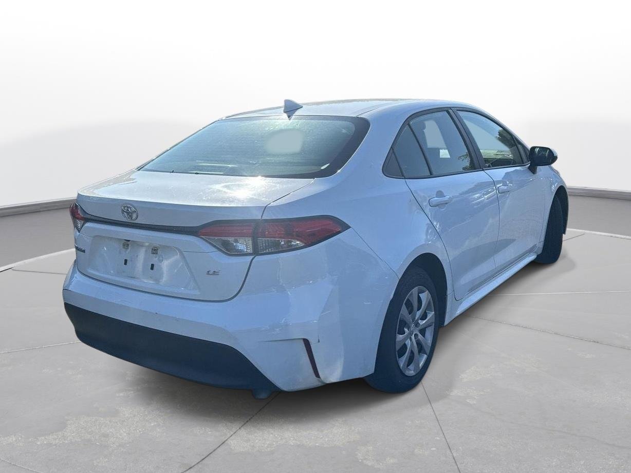 Used 2024 Ice Cap Toyota LE image 6