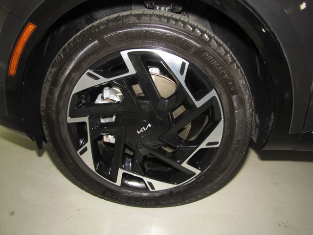 Used 2024 Gravity Gray Kia SX-Prestige image 26