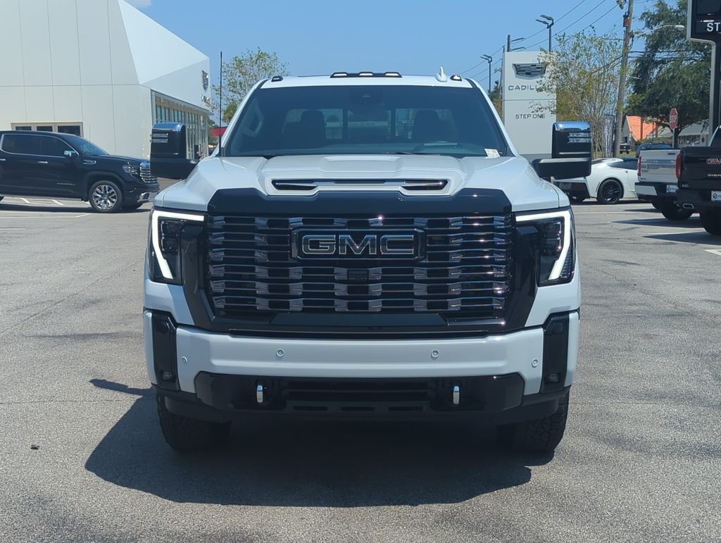Used 2026 White GMC Denali Ultimate image 9