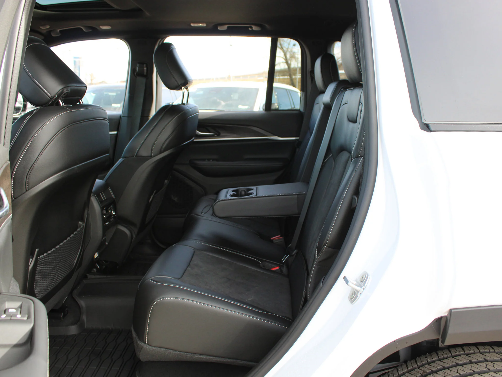 New 2026 White Jeep Altitude* 4x4, 2.0L Turbo image 10