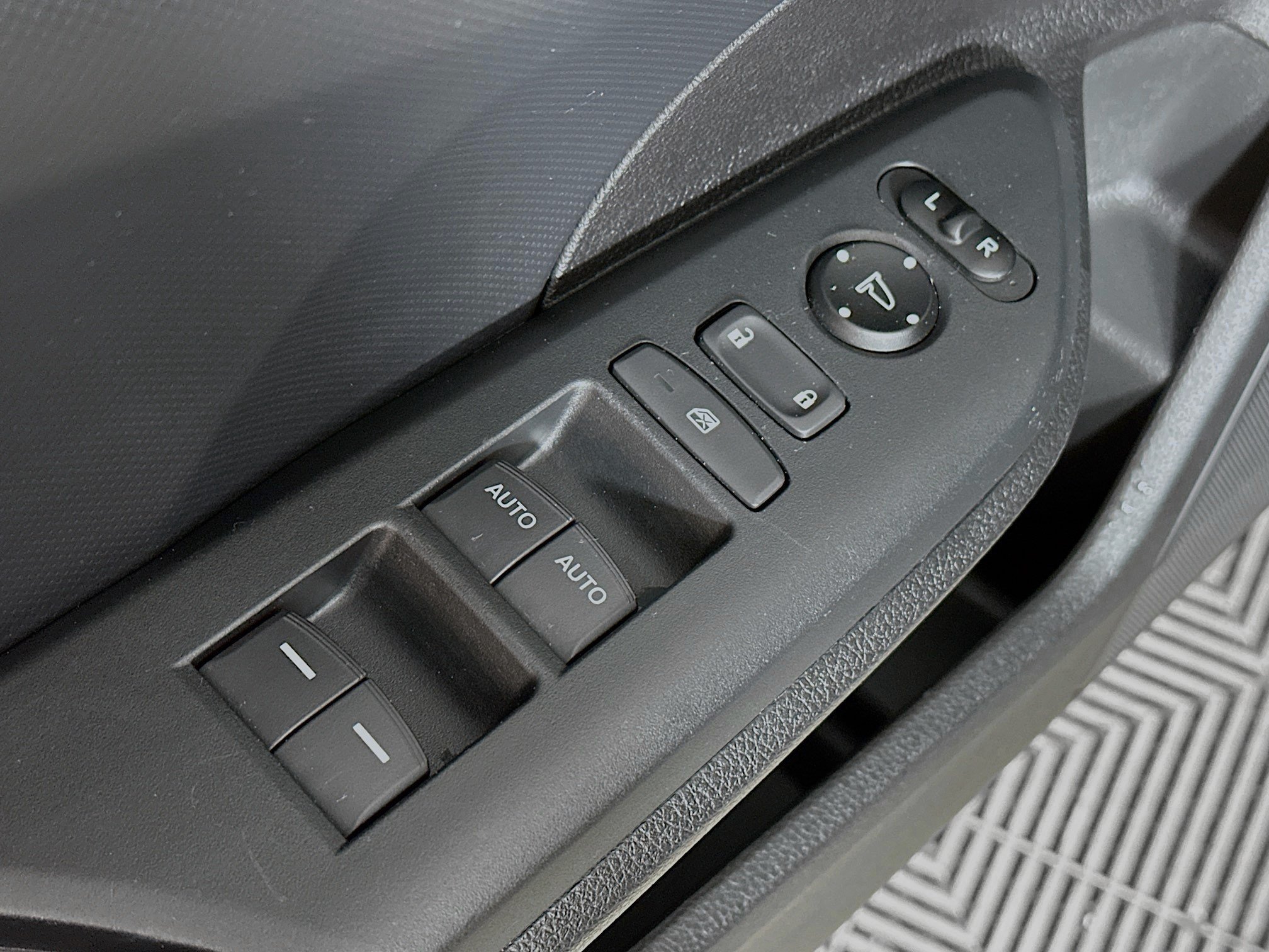 Used 2018 Black Honda LX image 16