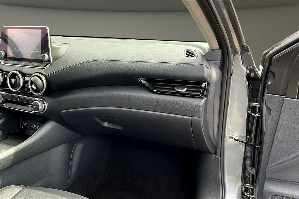 Used 2024 Gray Nissan SV image 28