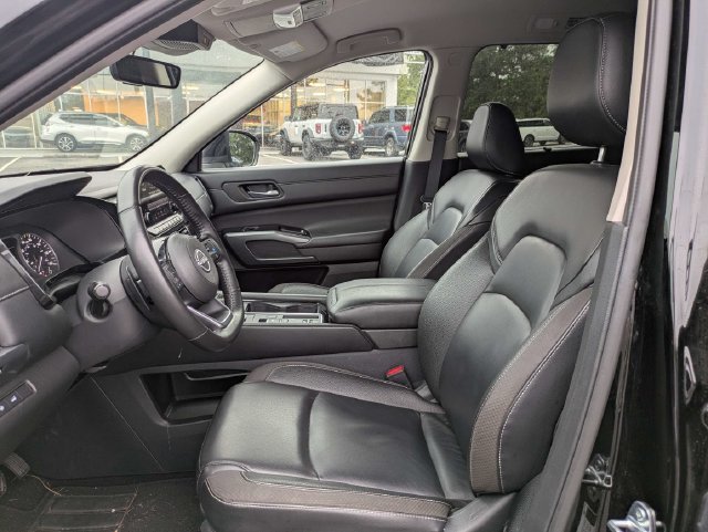 Used 2025 Black Nissan SL image 18