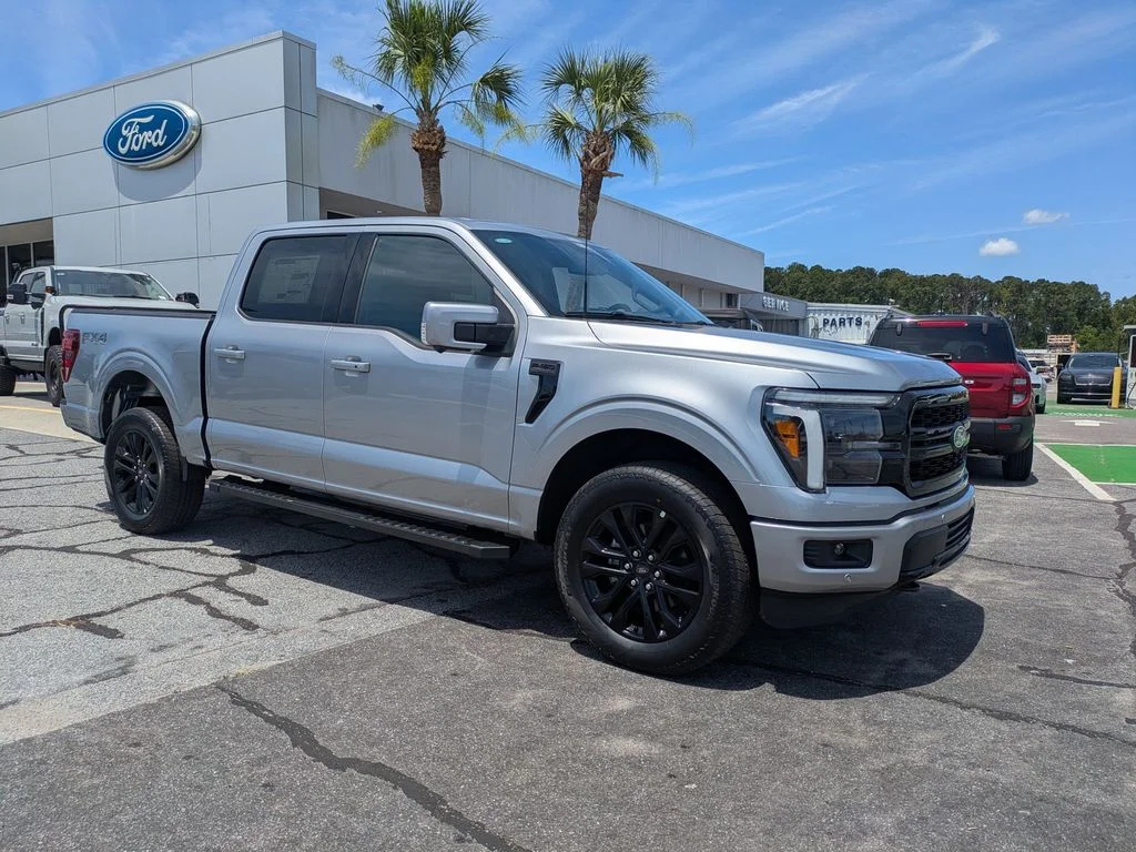 New 2026 Iconic Silver Metallic Ford Lariat image 2