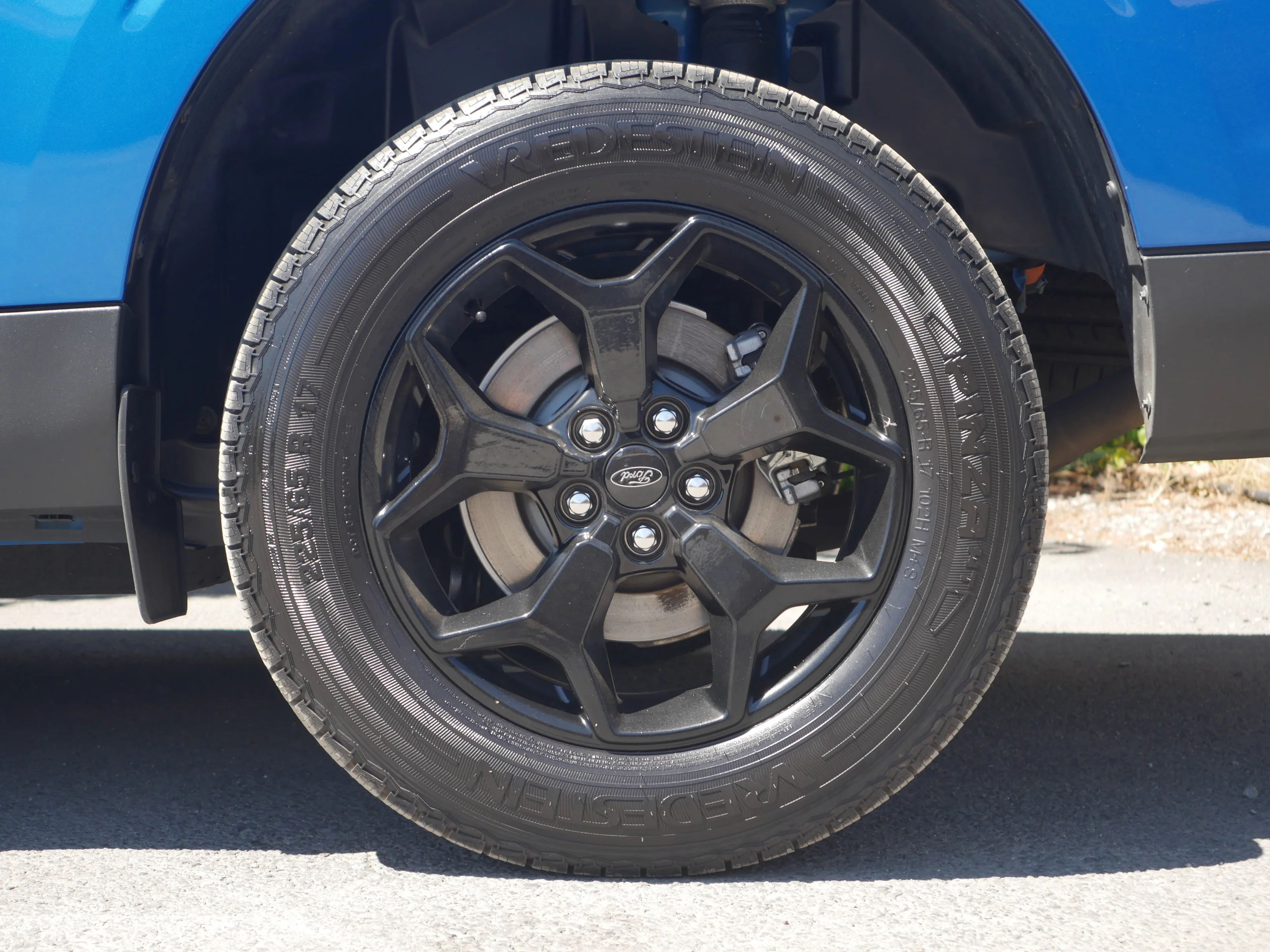 Certified Used 2025 Velocity Blue Ford XLT image 17