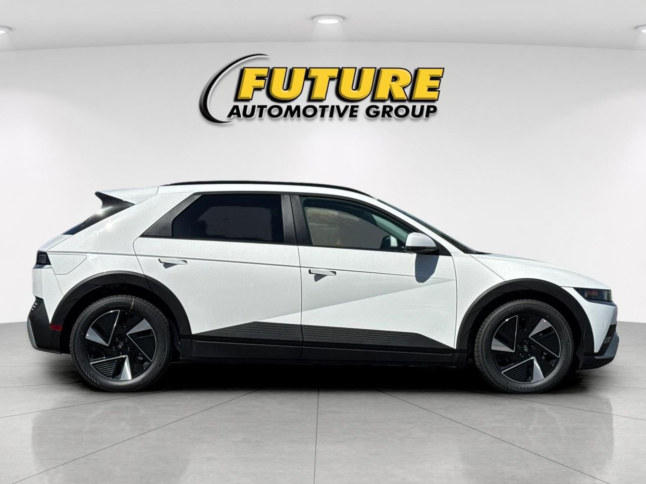 New 2027 White Hyundai SEL image 2