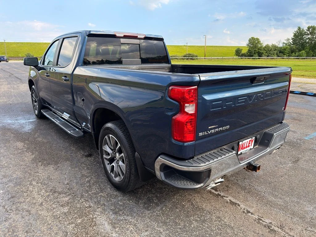 Used 2020 Blue Chevrolet LT image 13