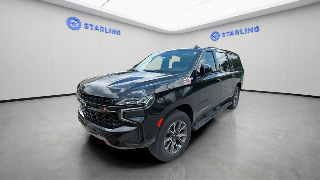 Used 2023 Black Chevrolet Z71 image 2