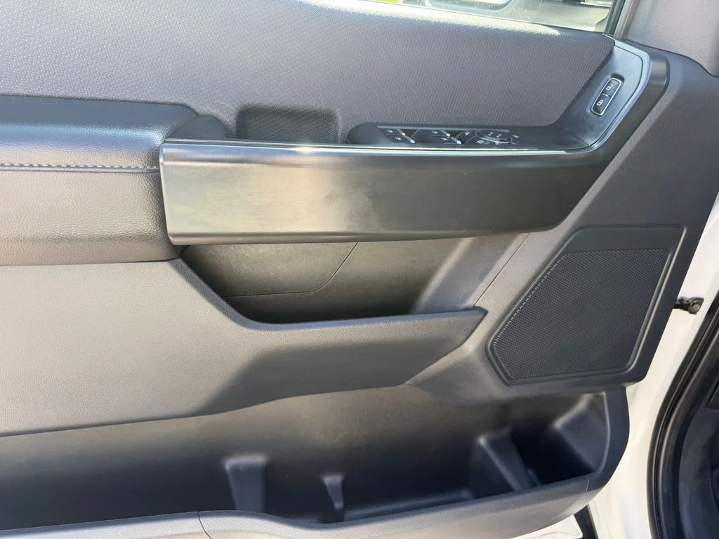 Used 2023 White Ford XL image 6