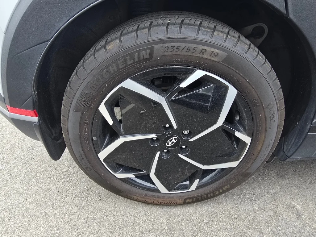 Used 2024 Cyber Gray Hyundai SEL image 6