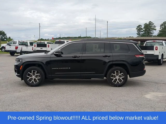 Used 2024 Black Jeep Limited image 10