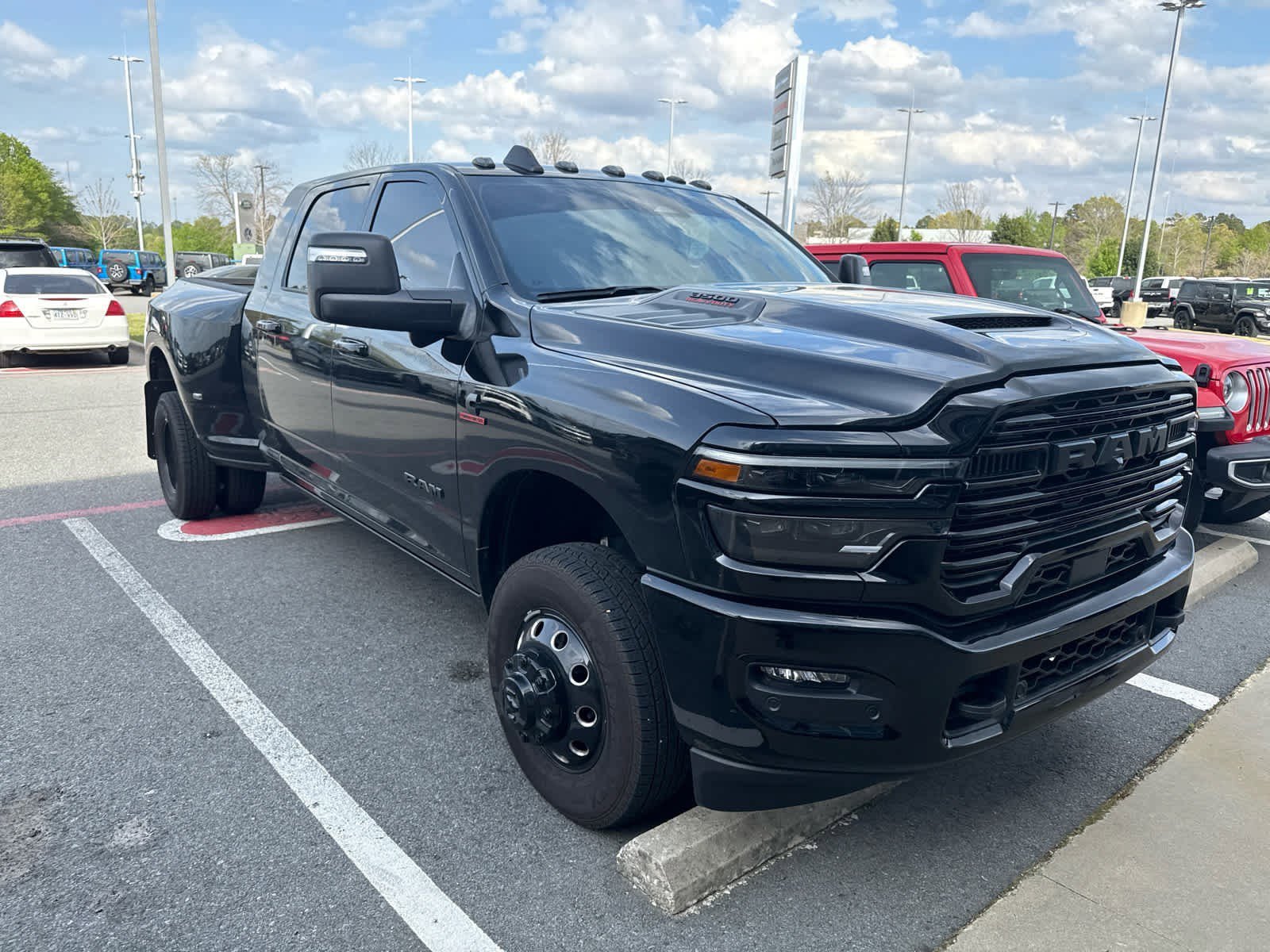 Used 2025 RAM Ram 3500 Pickup Laramie with VIN 3C63RRML6SG555133 for sale in Little Rock