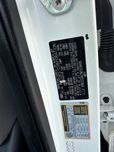 Used 2021 White Kia LX image 32