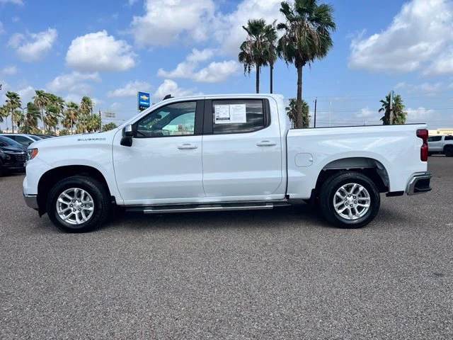 Used 2025 White Chevrolet LT image 5