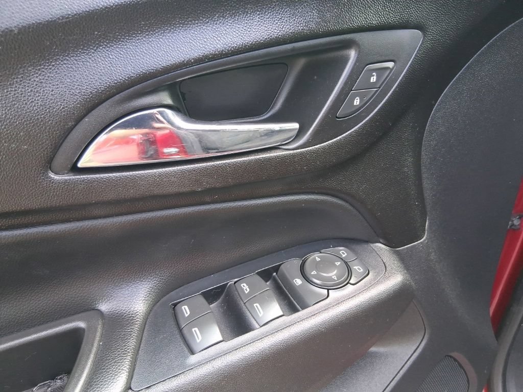 Used 2020 CAJUN RED TINTCOAT Chevrolet LT image 13