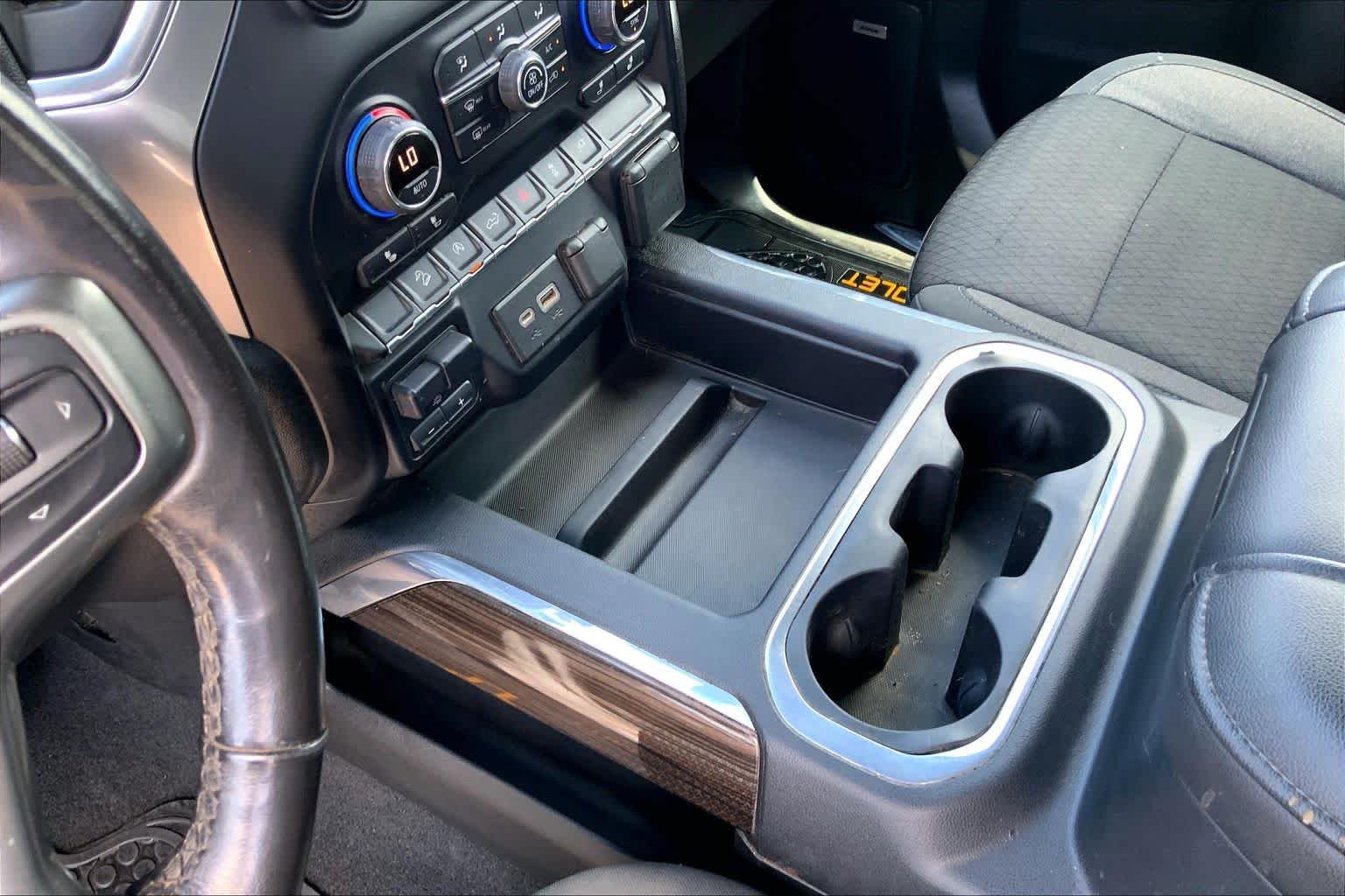 Used 2020 Summit White Chevrolet RST image 17