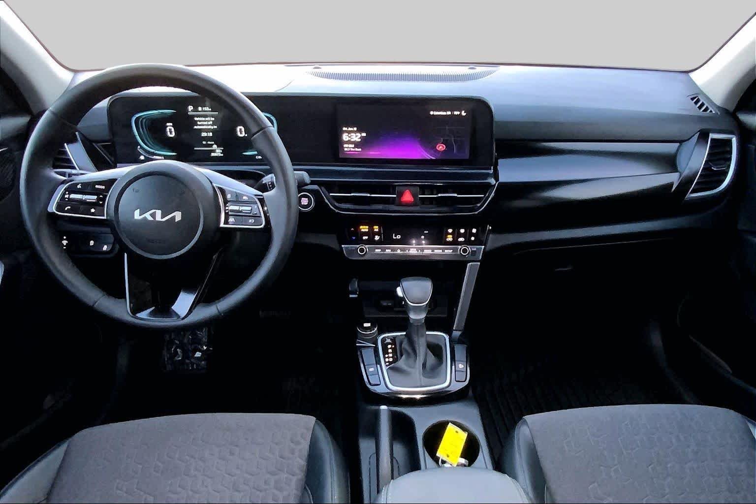 Used 2025 Pluton Blue/Black Roof Kia S image 15
