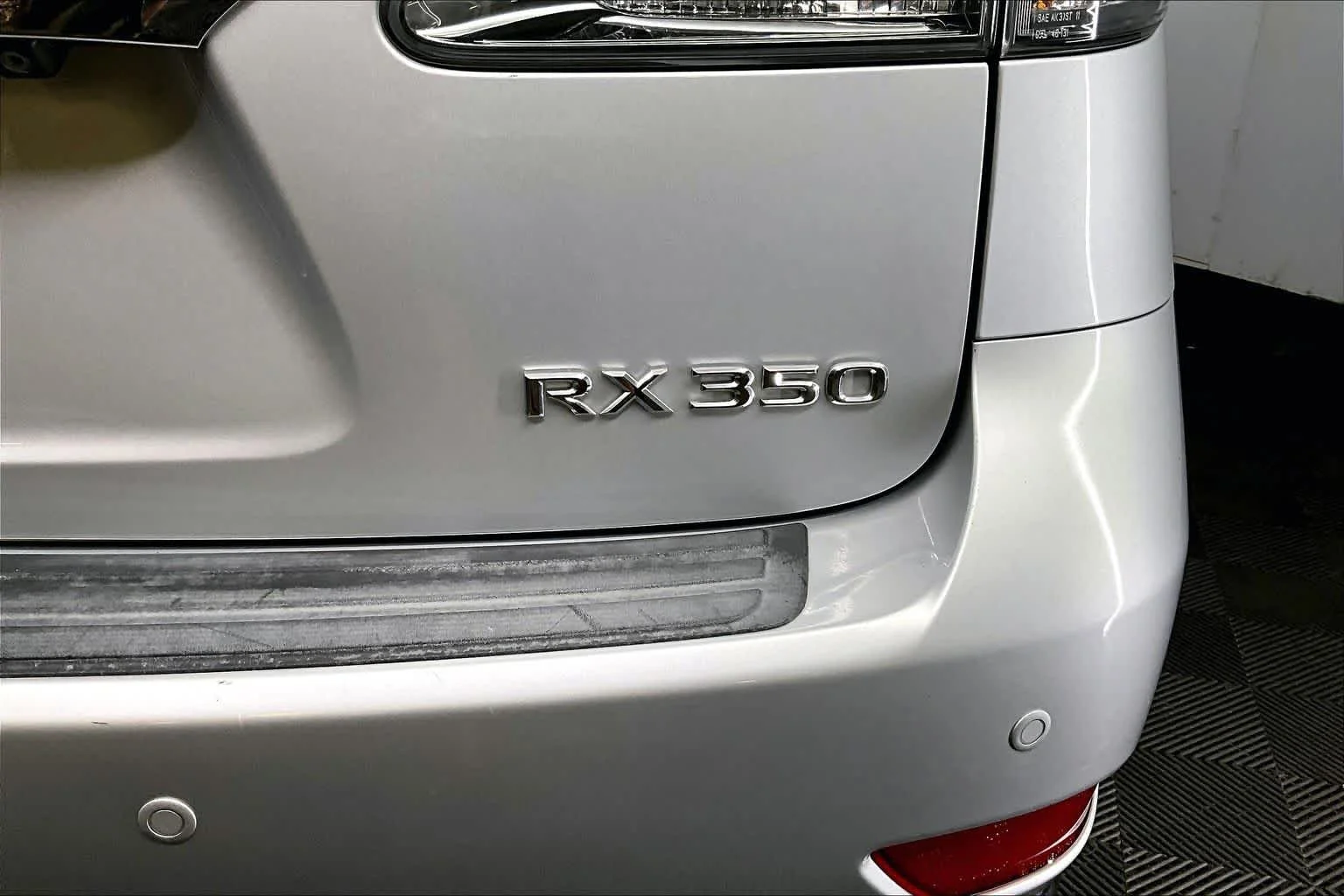 Used 2015 Silver Lining Metallic Lexus  image 10
