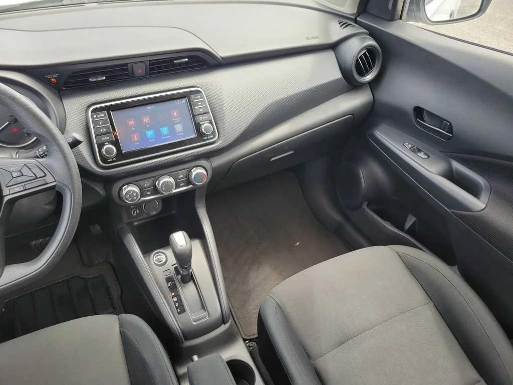 Used 2024 White Nissan S image 19