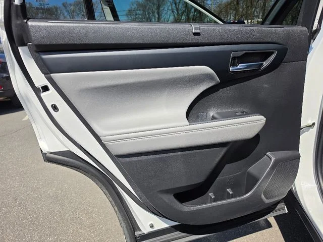 Used 2023 Beige Toyota XLE image 23
