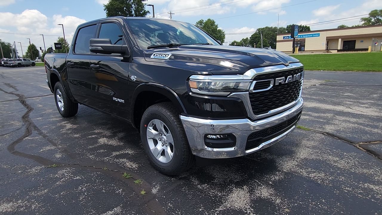 New 2026 Diamond Black Crystal Pearlcoat RAM Big Horn/Lone Star image 2
