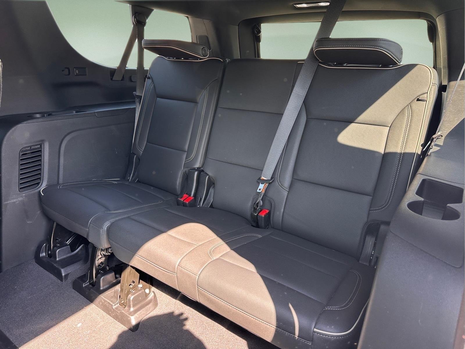 Used 2024 Onyx Black GMC SLT image 15