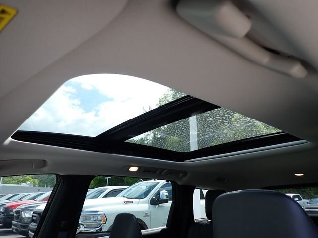 Certified Used 2024 Black INFINITI Sensory image 21
