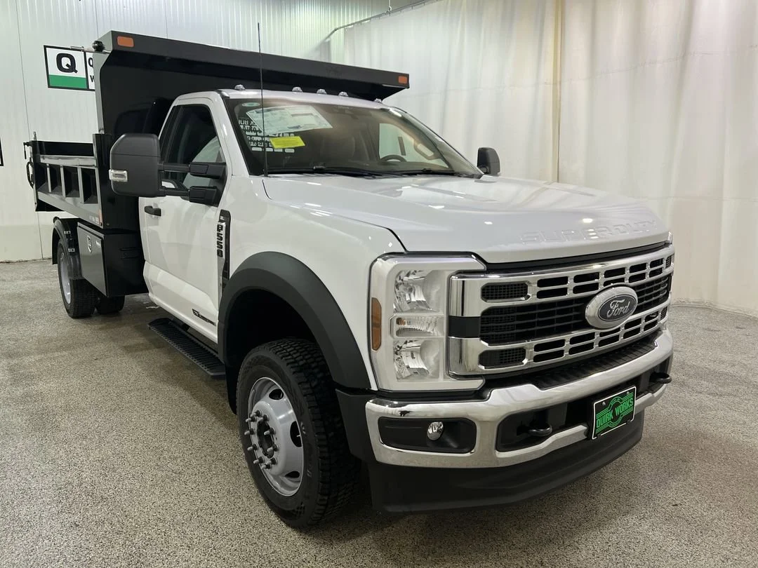New 2026 Oxford White Ford F-550® XL image 3