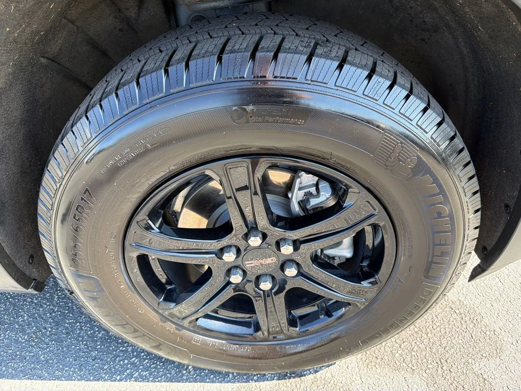 Used 2021 Blue GMC AT4 image 12