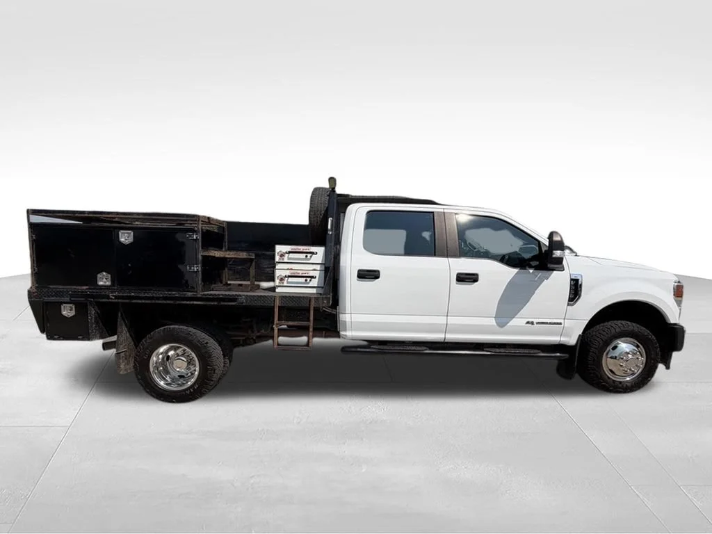 Used 2020 White Ford XL image 6